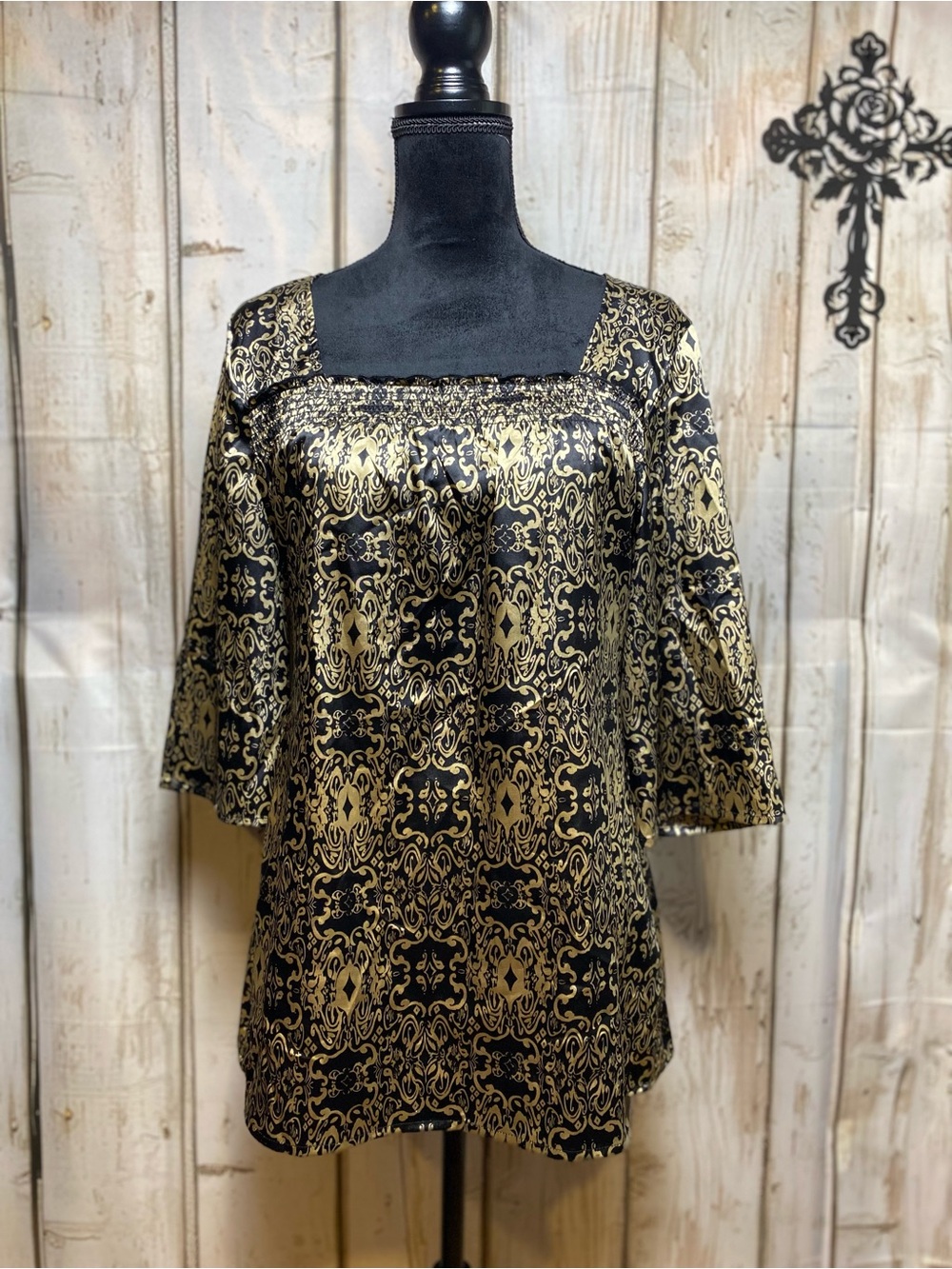Ashley Judd Black and Gold Damask Square Neck Tunic Sz-S